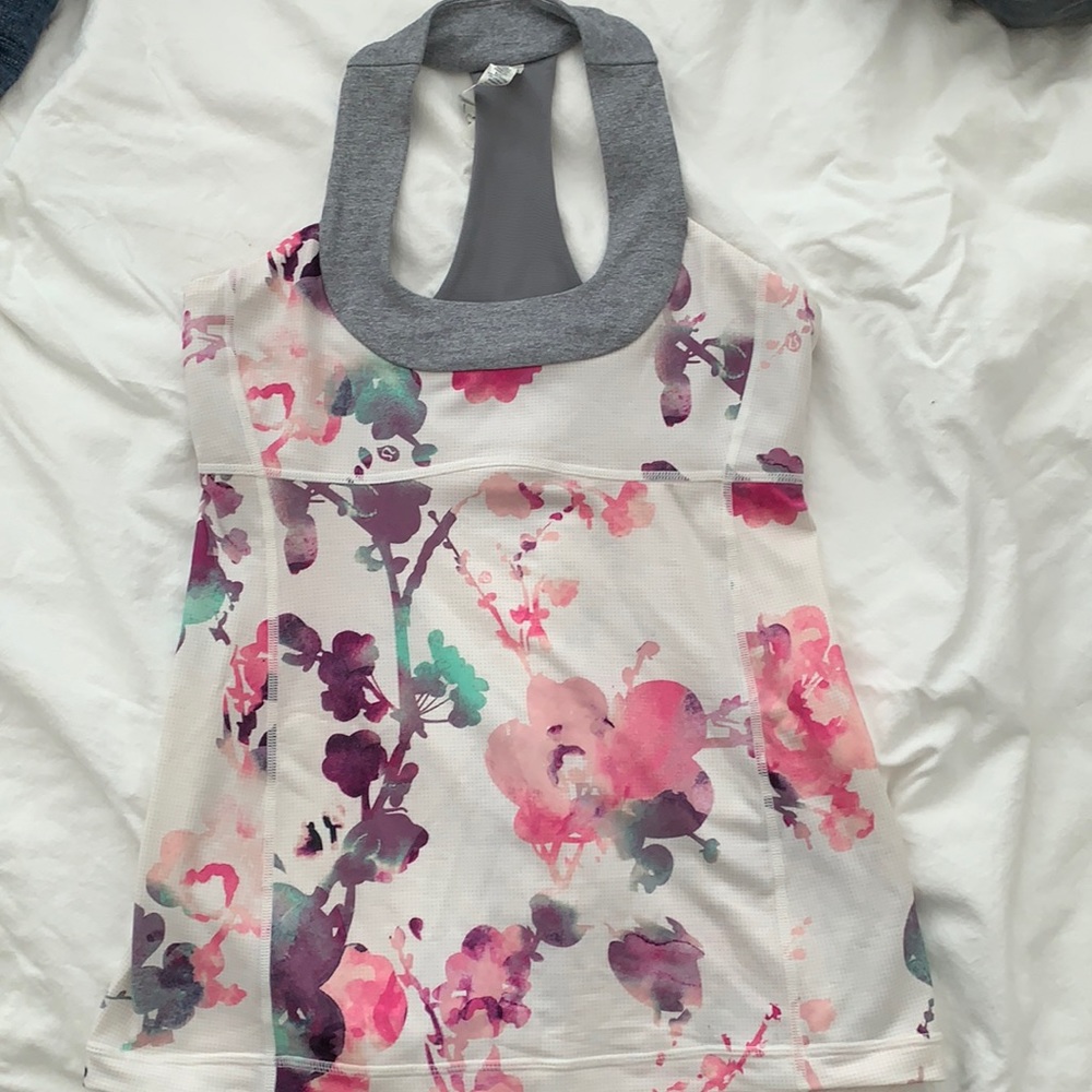 Lululemon scoop neck tank